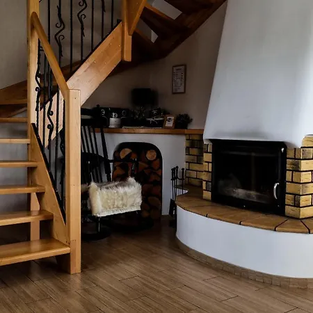 Lenka Casa di campagna *